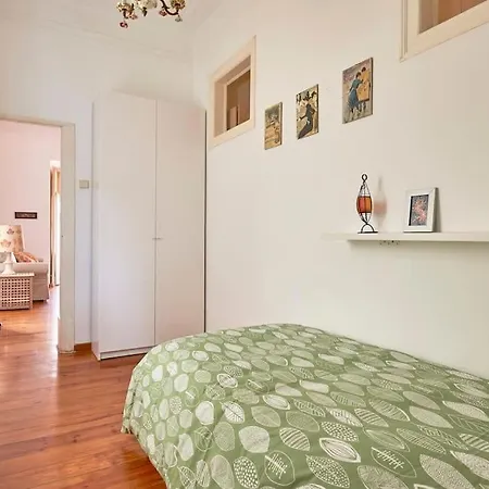 Downtown Garden House Daire Lisboa